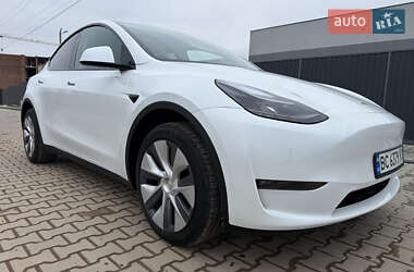 Позашляховик / Кросовер Tesla Model Y 2025 в Львові