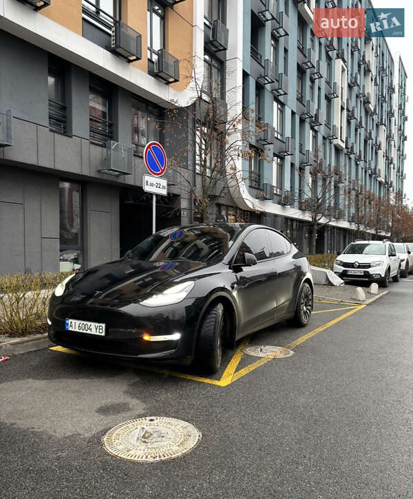 Tesla Model Y 2022