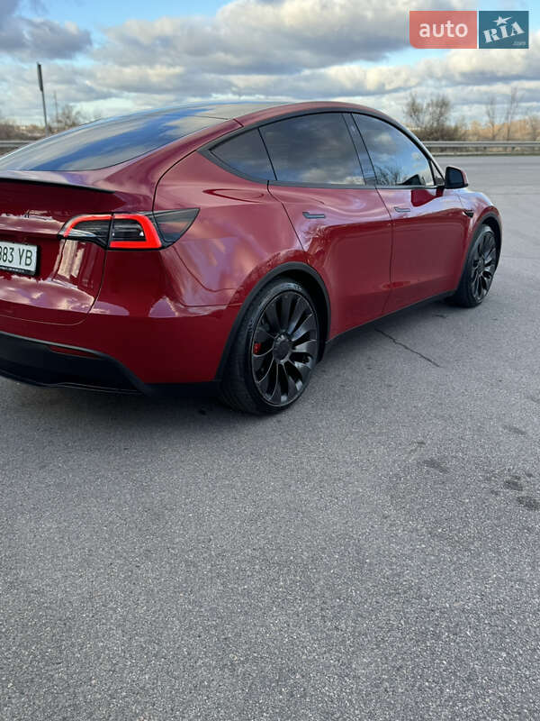 Внедорожник / Кроссовер Tesla Model Y 2023 в Днепре фото 6 Внедорожник / Кроссовер Tesla Model Y 2023 в Днепре