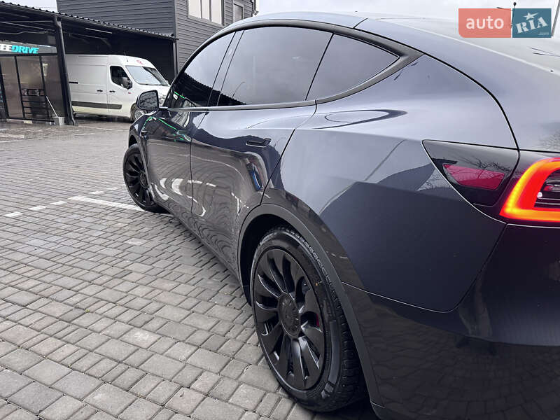 Позашляховик / Кросовер Tesla Model Y 2024 в Звягелі фото 17 Позашляховик / Кросовер Tesla Model Y 2024 в Звягелі