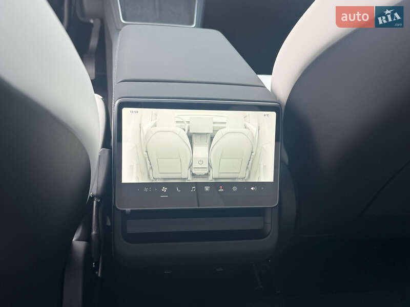 Внедорожник / Кроссовер Tesla Model Y 2025 в Ровно фото 43 Внедорожник / Кроссовер Tesla Model Y 2025 в Ровно