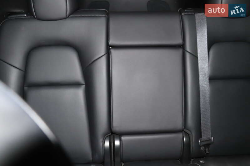 Внедорожник / Кроссовер Tesla Model Y 2020 в Киеве