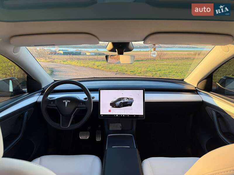 Внедорожник / Кроссовер Tesla Model Y 2024 в Одессе