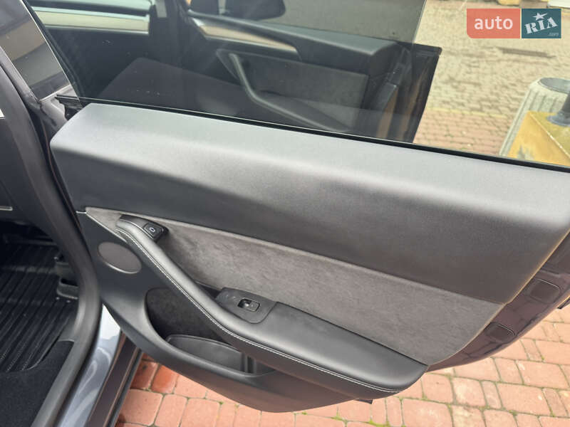 Внедорожник / Кроссовер Tesla Model Y 2023 в Виннице фото 17 Внедорожник / Кроссовер Tesla Model Y 2023 в Виннице