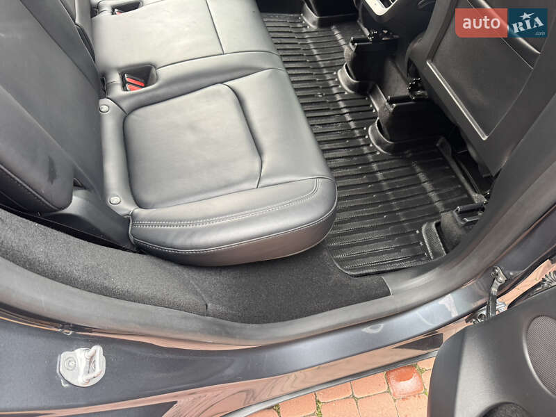 Внедорожник / Кроссовер Tesla Model Y 2023 в Виннице фото 19 Внедорожник / Кроссовер Tesla Model Y 2023 в Виннице