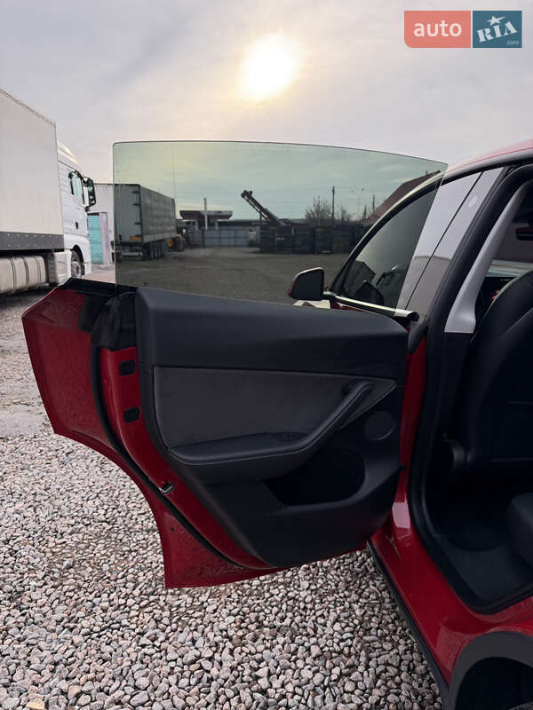 Внедорожник / Кроссовер Tesla Model Y 2022 в Ильинцах фото 14 Внедорожник / Кроссовер Tesla Model Y 2022 в Ильинцах