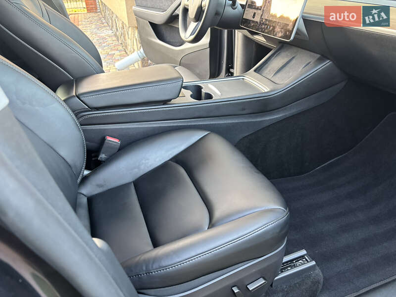 Внедорожник / Кроссовер Tesla Model Y 2024 в Ивано-Франковске фото 13 Внедорожник / Кроссовер Tesla Model Y 2024 в Ивано-Франковске
