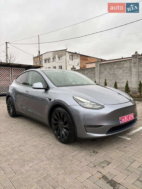 Внедорожник / Кроссовер Tesla Model Y 2024 в Ровно фото 2 Внедорожник / Кроссовер Tesla Model Y 2024 в Ровно