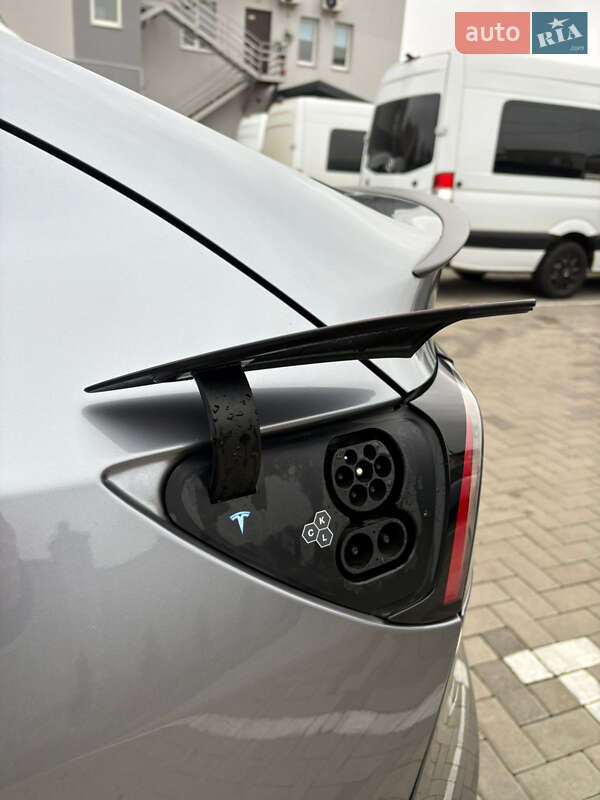 Внедорожник / Кроссовер Tesla Model Y 2024 в Ровно фото 17 Внедорожник / Кроссовер Tesla Model Y 2024 в Ровно