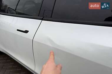 Внедорожник / Кроссовер Tesla Model Y 2020 в Луцке