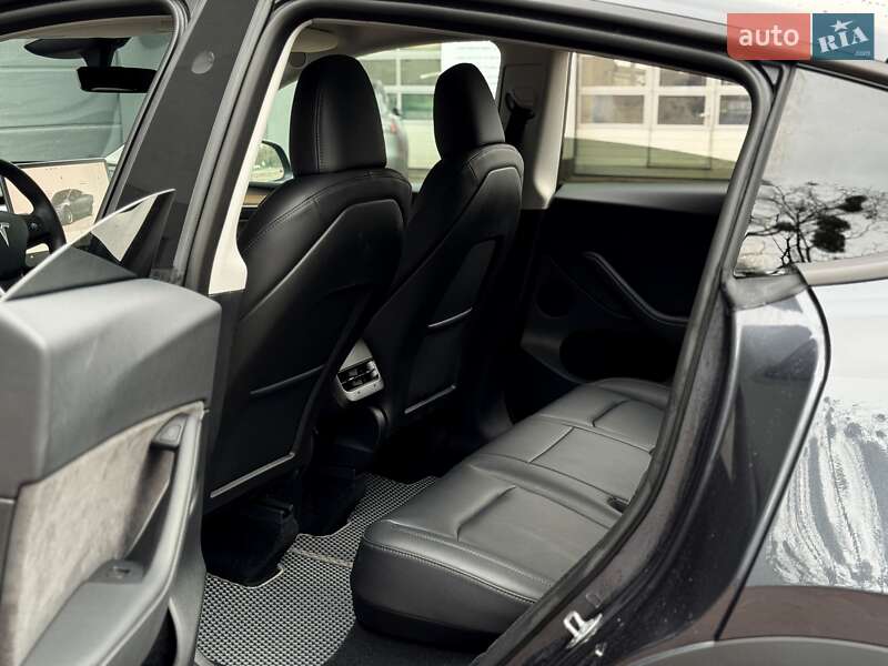 Внедорожник / Кроссовер Tesla Model Y 2024 в Киеве фото 15 Внедорожник / Кроссовер Tesla Model Y 2024 в Киеве