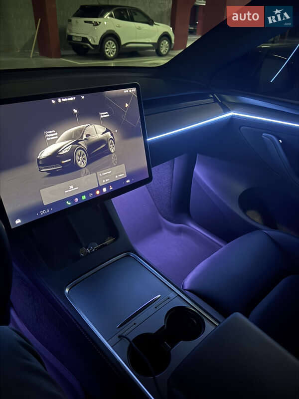 Внедорожник / Кроссовер Tesla Model Y 2024 в Днепре