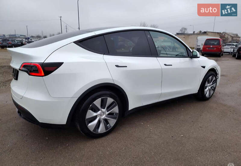 Внедорожник / Кроссовер Tesla Model Y 2024 в Ровно