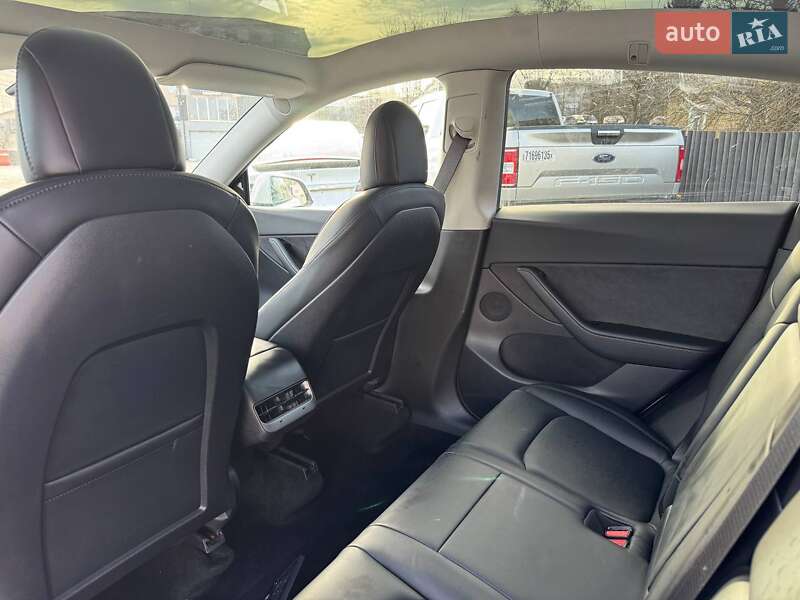 Внедорожник / Кроссовер Tesla Model Y 2020 в Луцке