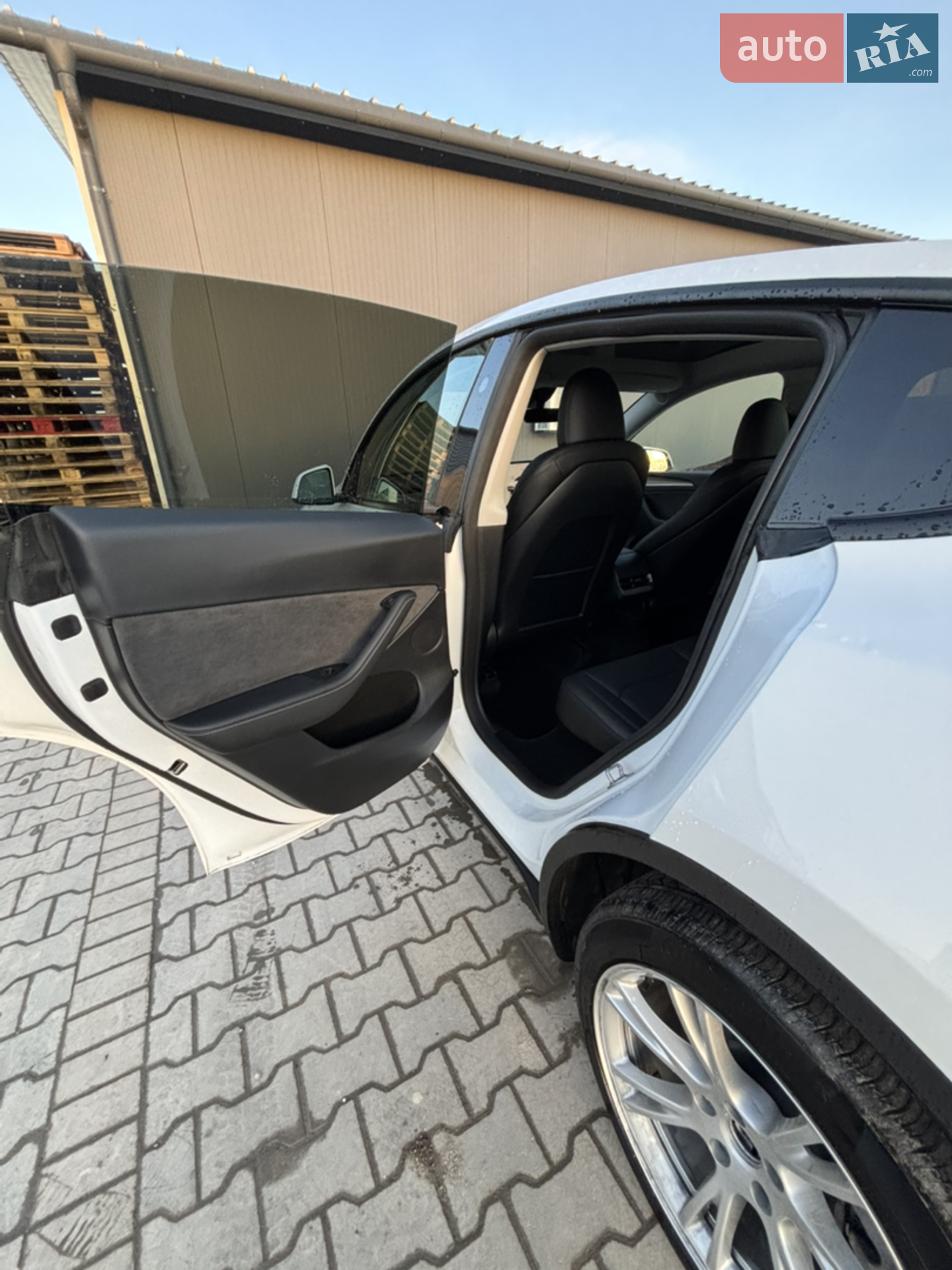 2023 Tesla Model Y - мініатюра 11