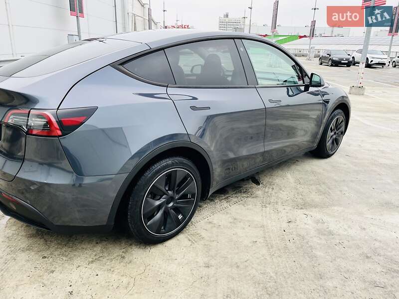 Внедорожник / Кроссовер Tesla Model Y 2022 в Киеве фото 5 Внедорожник / Кроссовер Tesla Model Y 2022 в Киеве