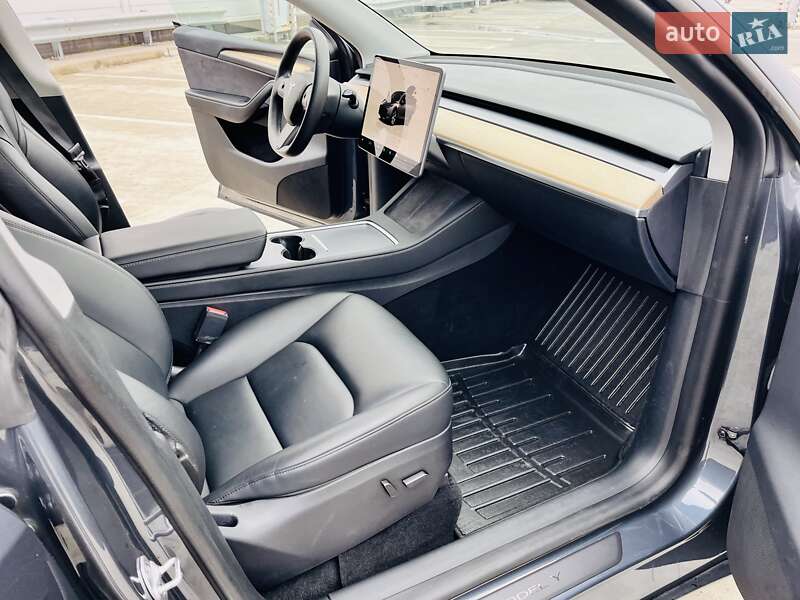 Внедорожник / Кроссовер Tesla Model Y 2022 в Киеве фото 14 Внедорожник / Кроссовер Tesla Model Y 2022 в Киеве