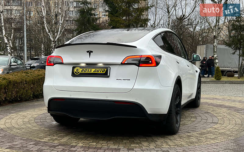 Внедорожник / Кроссовер Tesla Model Y 2021 в Львове