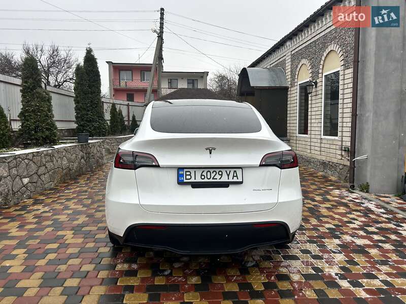 Внедорожник / Кроссовер Tesla Model Y 2022 в Полтаве фото 5 Внедорожник / Кроссовер Tesla Model Y 2022 в Полтаве