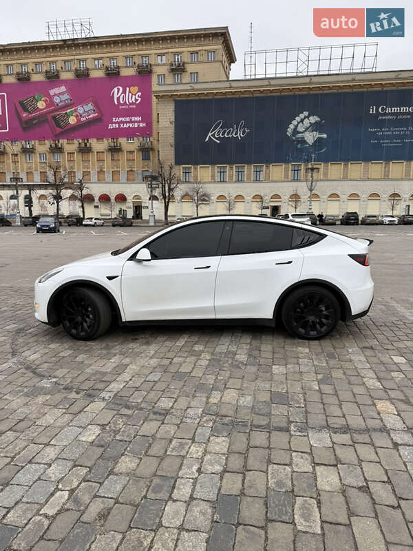 Внедорожник / Кроссовер Tesla Model Y 2021 в Харькове