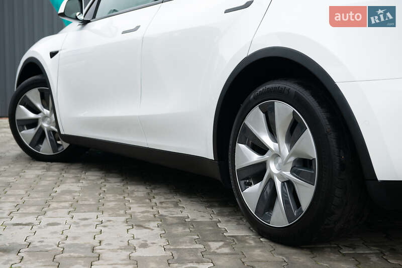 Внедорожник / Кроссовер Tesla Model Y 2021 в Мукачево