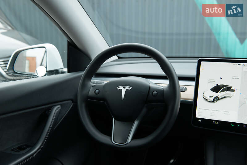 Внедорожник / Кроссовер Tesla Model Y 2021 в Мукачево