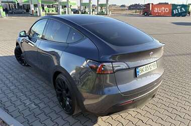 Внедорожник / Кроссовер Tesla Model Y 2021 в Ровно