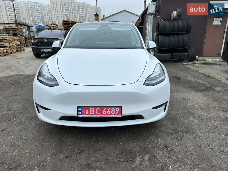 Внедорожник / Кроссовер Tesla Model Y 2023 в Киеве