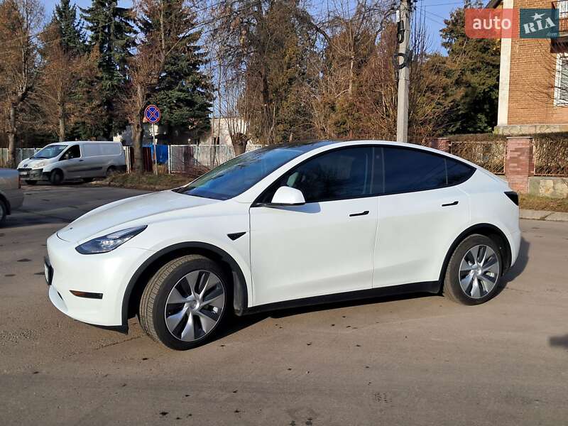 Позашляховик / Кросовер Tesla Model Y 2021 в Львові фото 5 Позашляховик / Кросовер Tesla Model Y 2021 в Львові