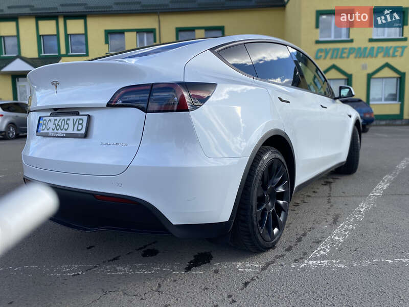 Внедорожник / Кроссовер Tesla Model Y 2022 в Стрые