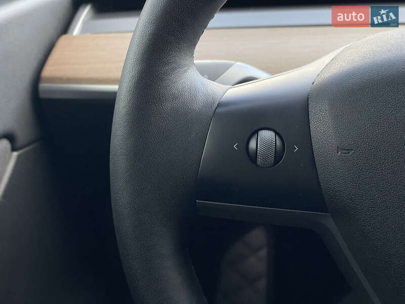 Внедорожник / Кроссовер Tesla Model Y 2021 в Одессе