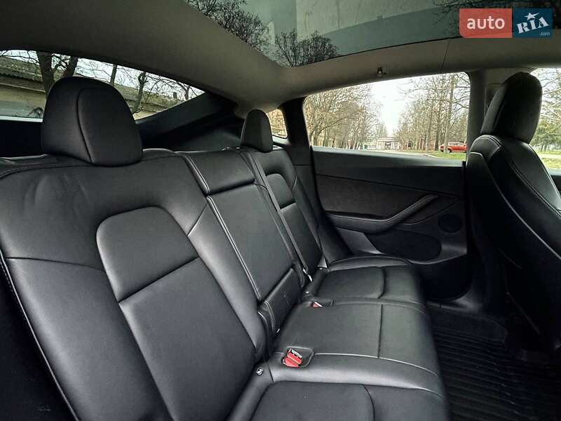 Внедорожник / Кроссовер Tesla Model Y 2021 в Николаеве