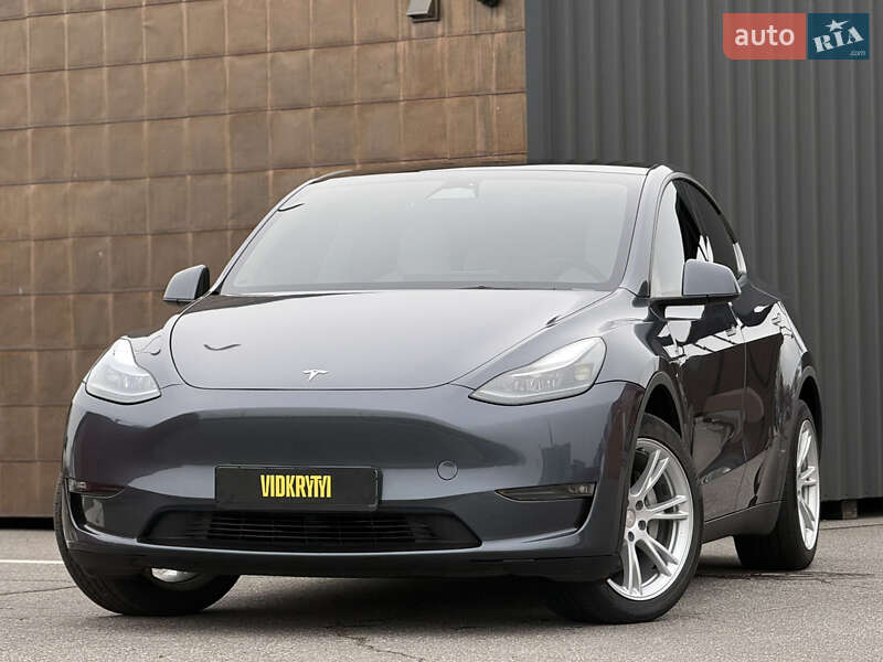 Tesla Model Y 2022