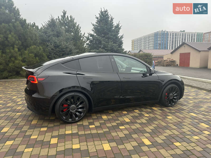 Внедорожник / Кроссовер Tesla Model Y 2024 в Днепре фото 23 Внедорожник / Кроссовер Tesla Model Y 2024 в Днепре