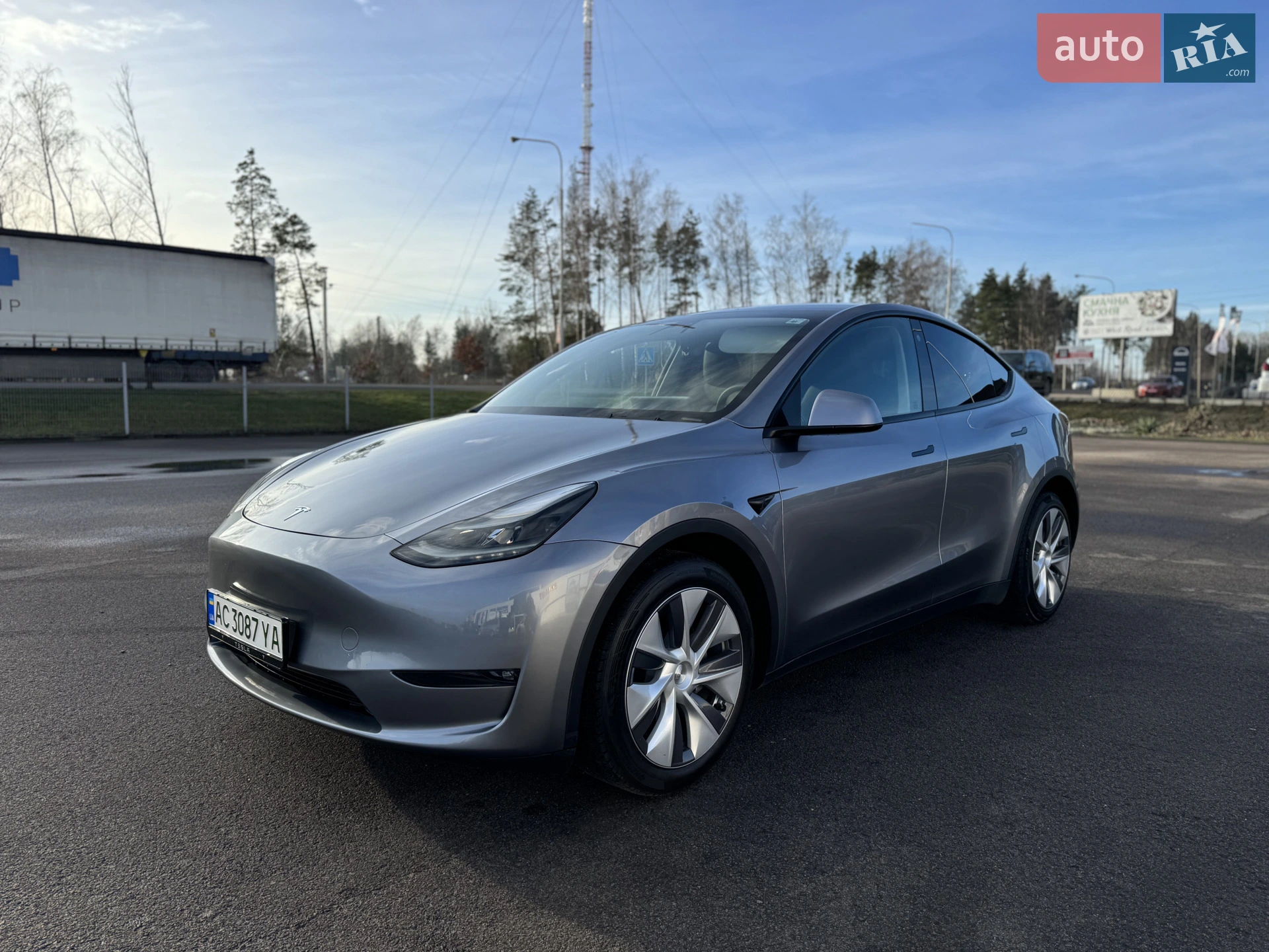 2024 Tesla Model Y - мініатюра 2