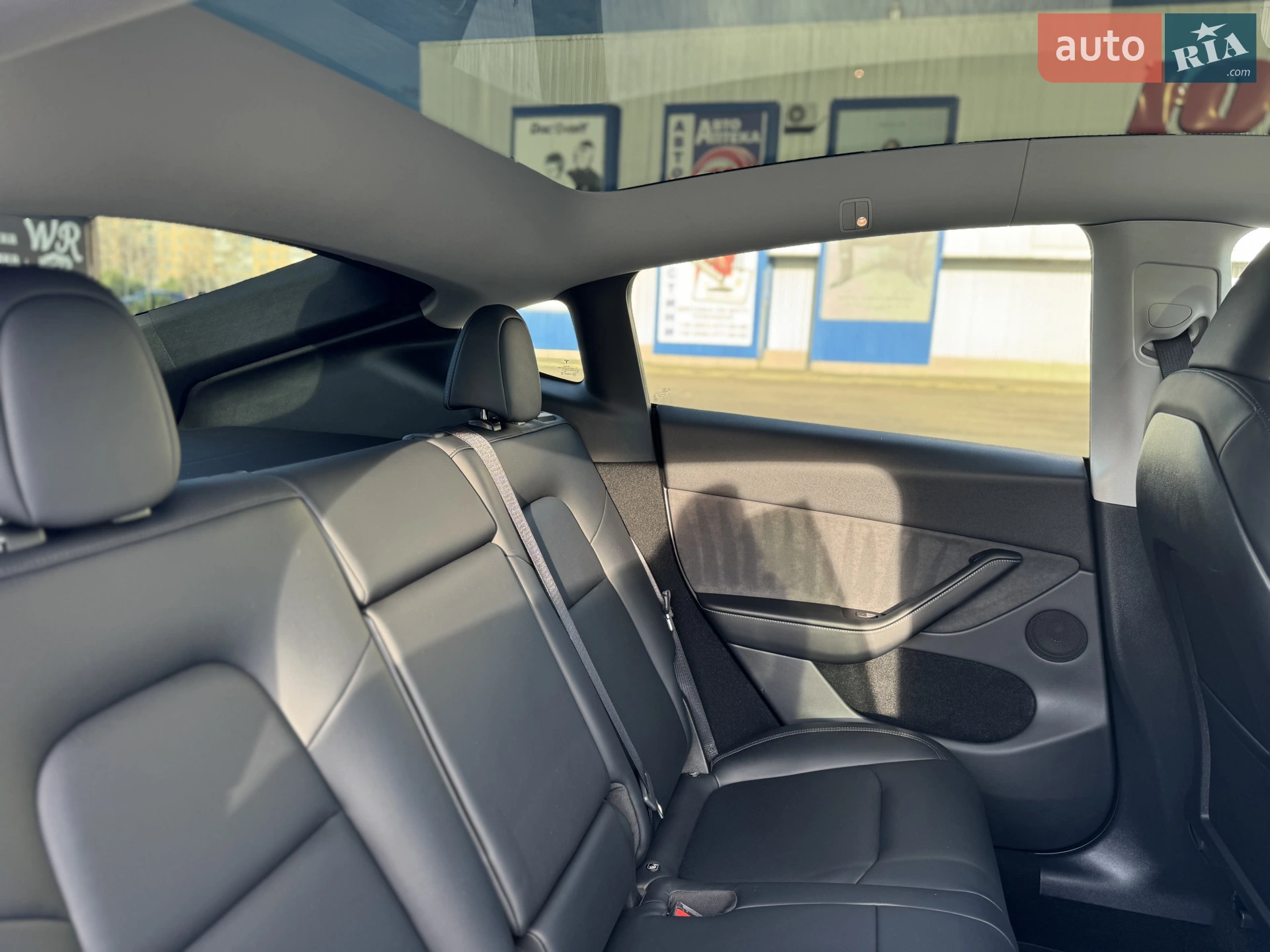 2024 Tesla Model Y - мініатюра 19