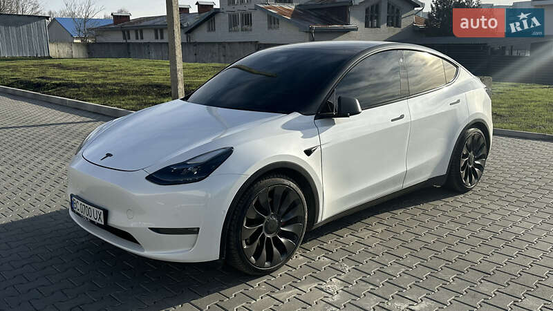 Внедорожник / Кроссовер Tesla Model Y 2022 в Трускавце