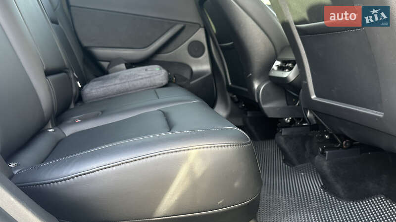 Внедорожник / Кроссовер Tesla Model Y 2022 в Трускавце