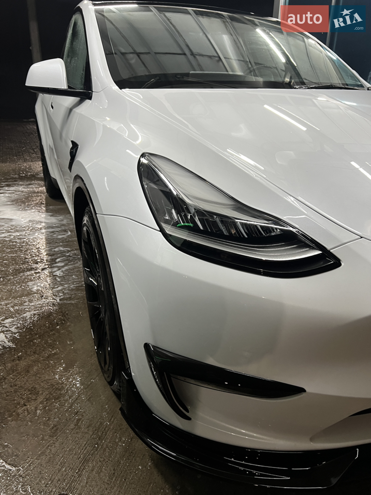 2023 Tesla Model Y - мініатюра 2