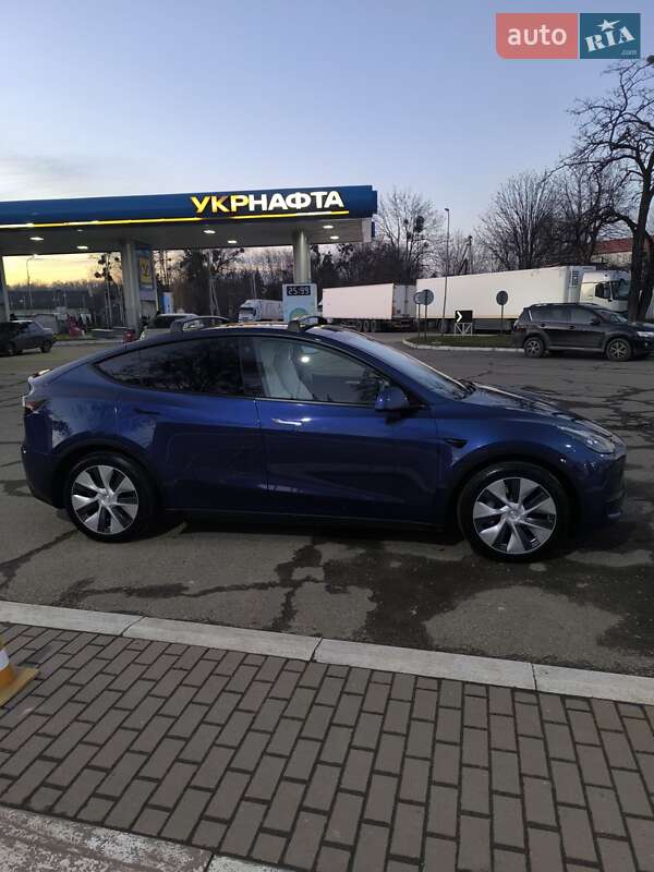 Внедорожник / Кроссовер Tesla Model Y 2023 в Львове фото 4 Внедорожник / Кроссовер Tesla Model Y 2023 в Львове