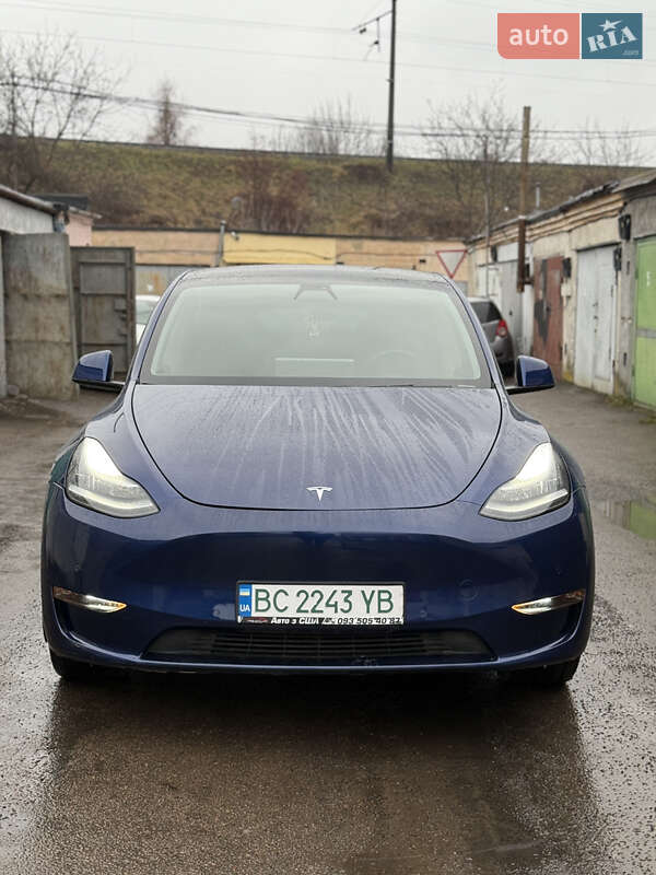 Tesla Model Y 2020