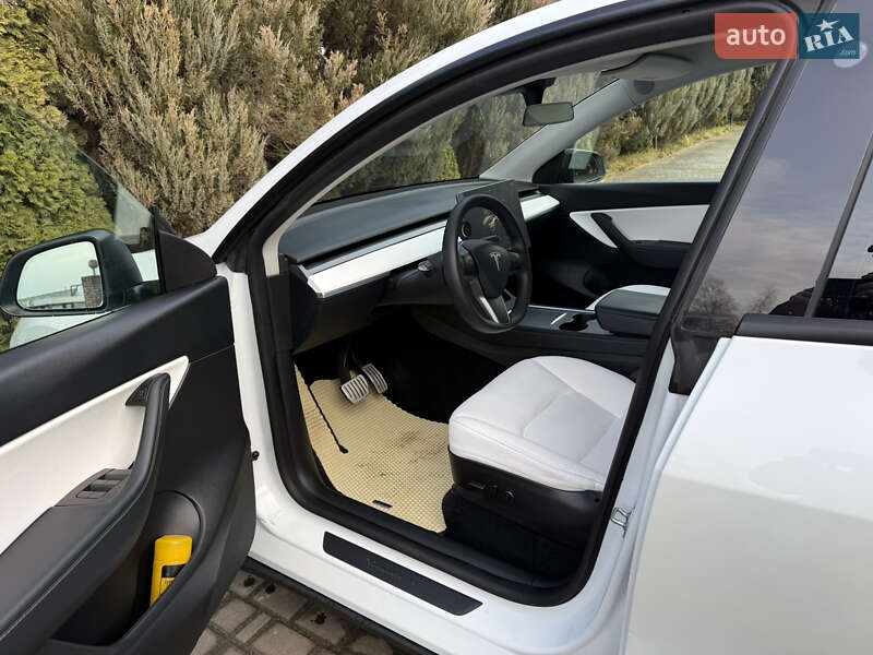 Внедорожник / Кроссовер Tesla Model Y 2022 в Самборе