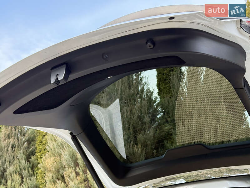 Внедорожник / Кроссовер Tesla Model Y 2022 в Самборе