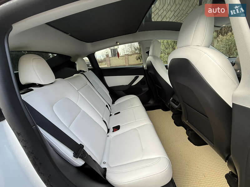 Внедорожник / Кроссовер Tesla Model Y 2022 в Самборе фото 23 Внедорожник / Кроссовер Tesla Model Y 2022 в Самборе