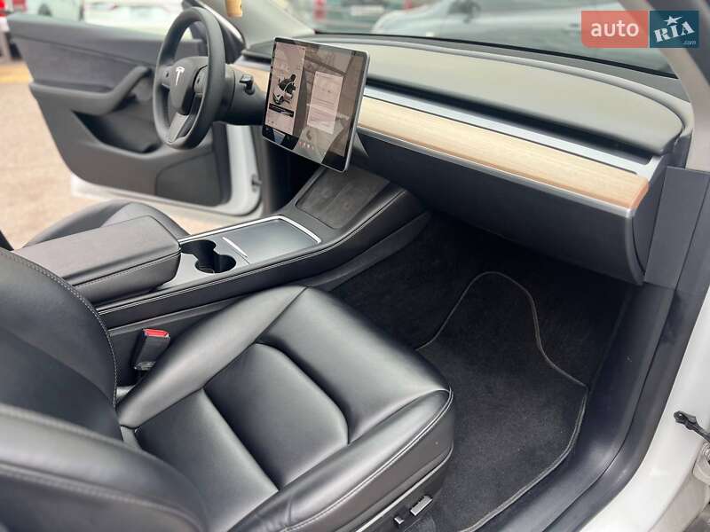 Внедорожник / Кроссовер Tesla Model Y 2022 в Одессе