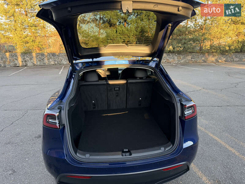 Внедорожник / Кроссовер Tesla Model Y 2024 в Виннице