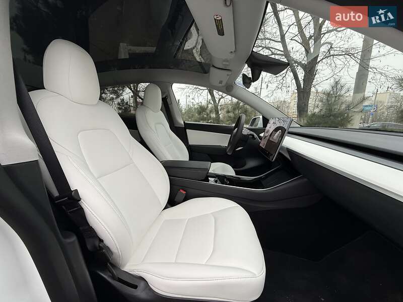Внедорожник / Кроссовер Tesla Model Y 2020 в Одессе