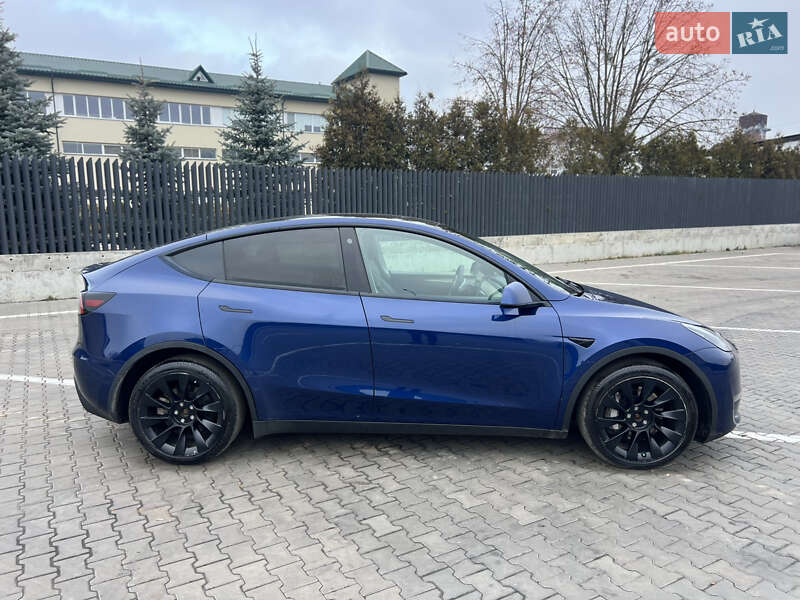 Внедорожник / Кроссовер Tesla Model Y 2023 в Луцке