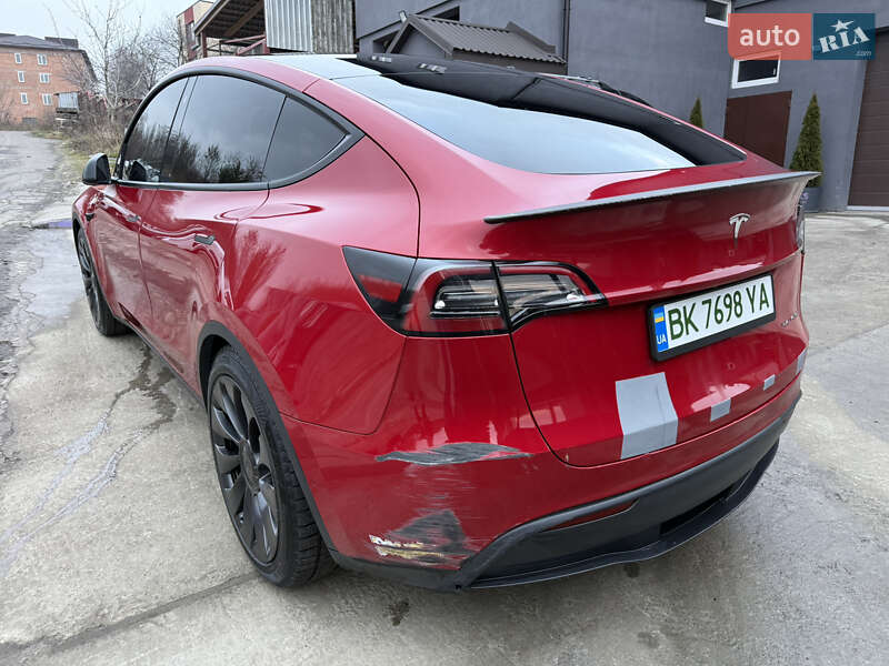Внедорожник / Кроссовер Tesla Model Y 2021 в Ровно