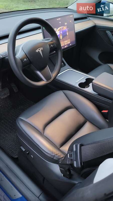 Внедорожник / Кроссовер Tesla Model Y 2023 в Полтаве